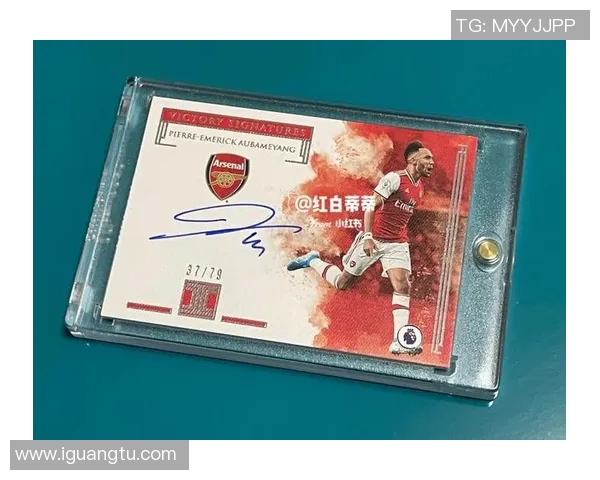 小真金球星卡与足球银块的完美结合打造独特收藏价值与投资潜力